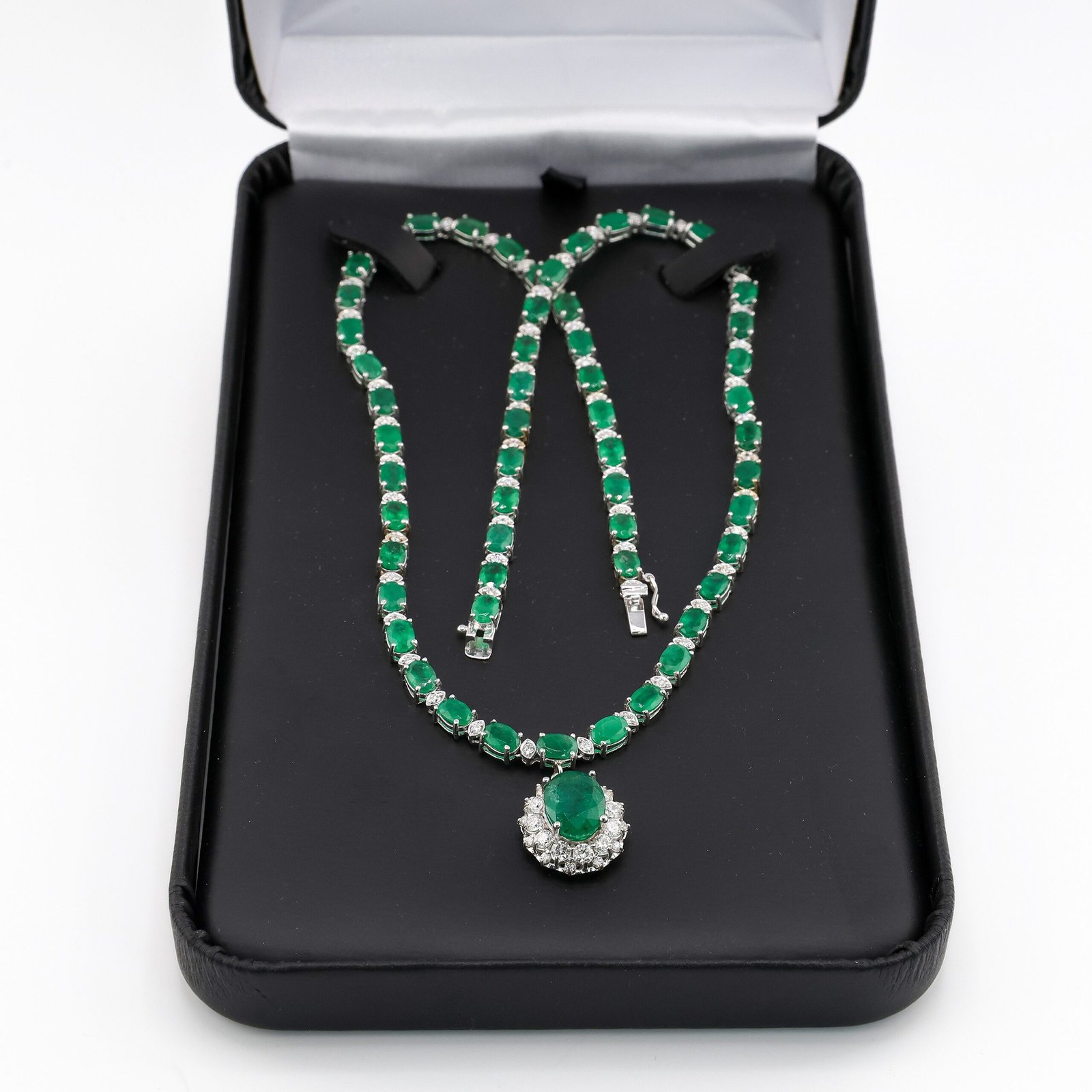 27.16 ct. Natural Emeralds & Diamonds Drop Necklace in 18K White Gold - Image 2
