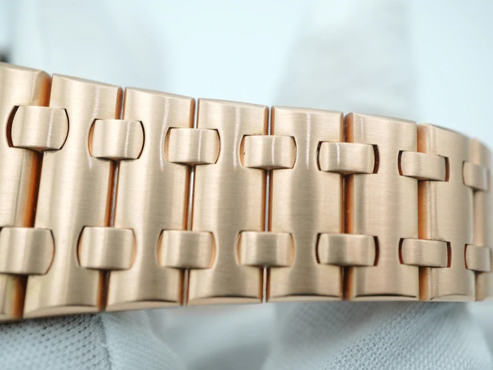 Audemars Piguet Royal Oak Offshore Chronograph Certified Guilloche Grey Dial 18K Rose Gold Bracelet 2003 - Image 7